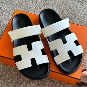Hermès Chypre Sandals 38 Blanc